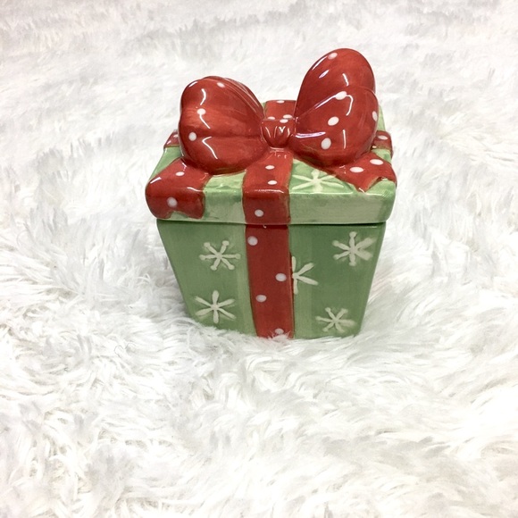 Christmas Glass Trinket Box π
π»π€Άπ» - Picture 1 of 5